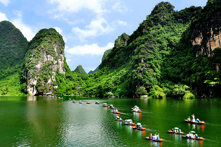 Kham Pha tour Hoa Lu Trang An Hang Mua - Tour du lịch miền Bắc