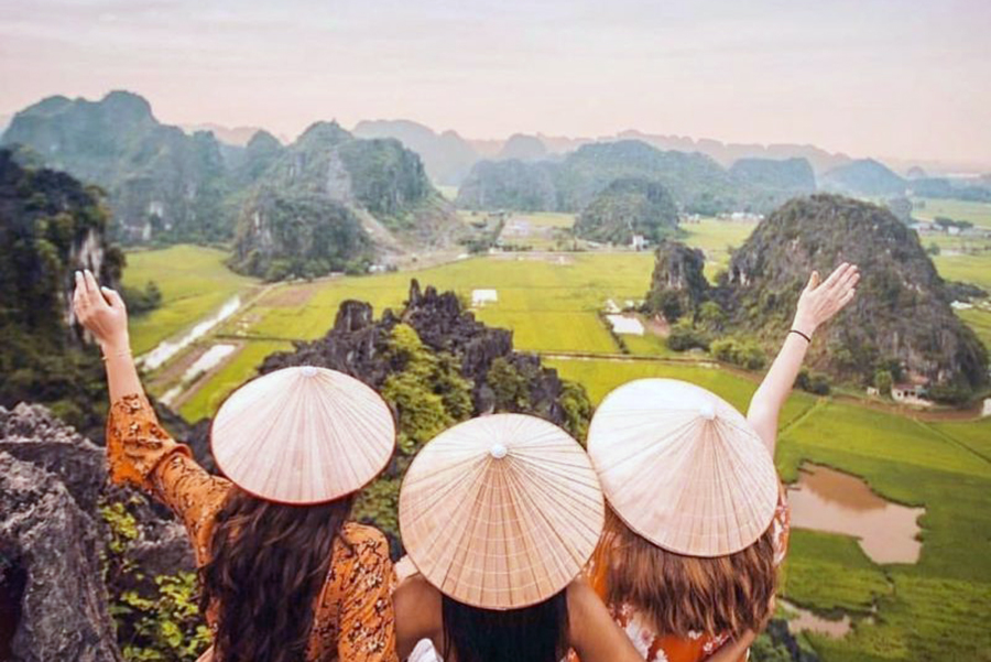 Tour du lịch Bái Đính Tràng An Hang Múa