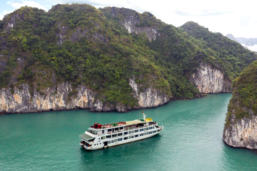 đặt tour du thuyền la-regina-royal hạ long bay