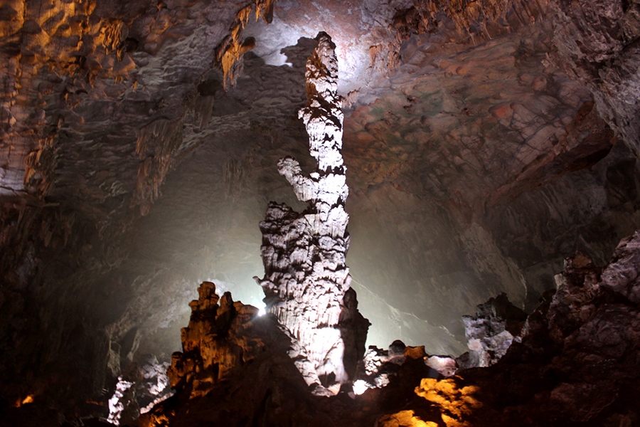 Hang Đầu Gỗ